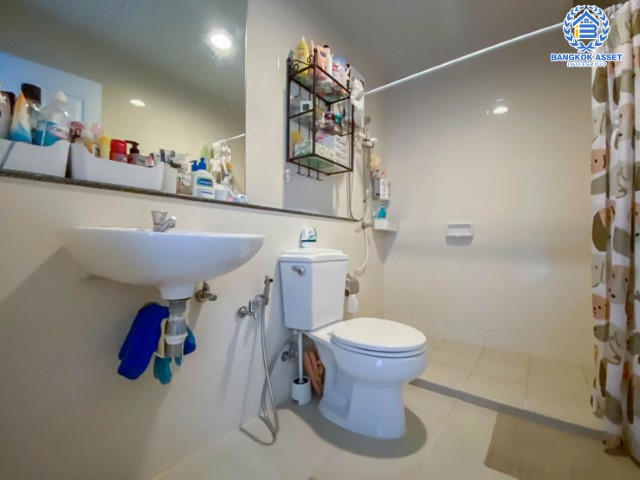 *****ทาวน์เฮ้าส์มือสองย่านนนทบุรี ม.โมดิวิลล่า ปิ่นเกล้า-วงแหวน บนเนื้อที่ 18.8 ตร.ว. ฟังก์ชัน 3 ห้องนอน 2 ห้องน้ำ 2 ที่จอดรถ ตกแต่งพร้อมอยู่ บ้านหันทิศตะวันตกเฉียงเหนือ เชื่อมต่อถ.กาญจนาภิเษก, ถ.บรมราชชนนี, ถ.ศาลายา ใกล้เซ็นทรัล ปิ่นเกล้า จองเลย!